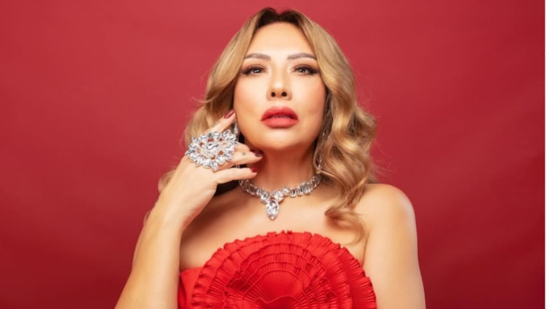 Şarkıcı Işın Karaca'nın yeni hali! 6 ayda 25 kiloyu verdi