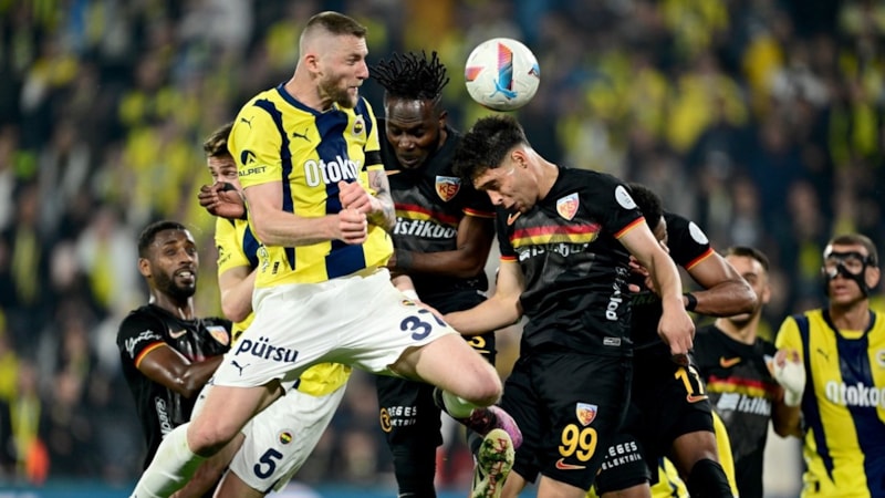 Fenerbahçe son dakikalarda kaybediyor