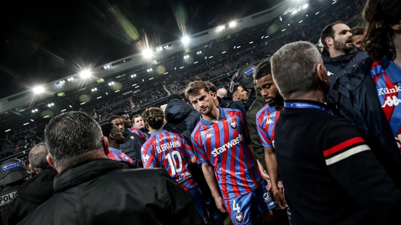 Kylian Mbappe'nin sahibi olduğu Caen, 40 yıl sonra Fransa 3. Ligi'ne düştü