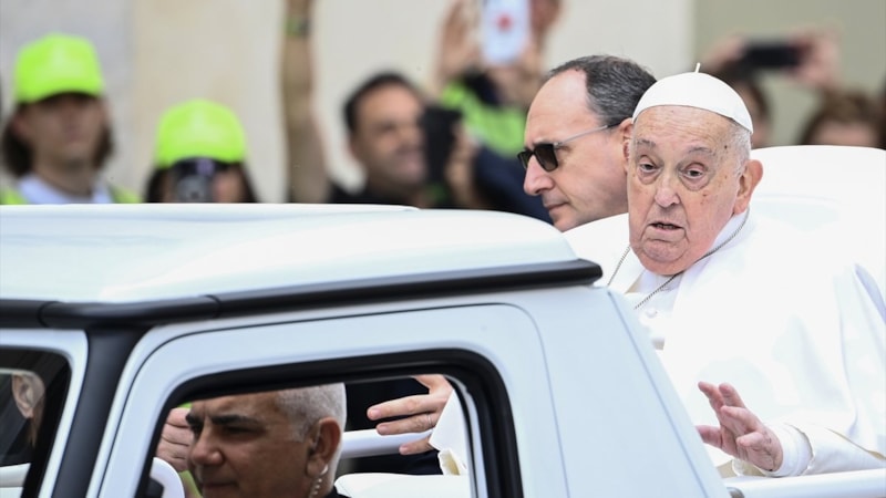 Hayatını kaybeden Papa Francis'a liderlerden taziye mesajları