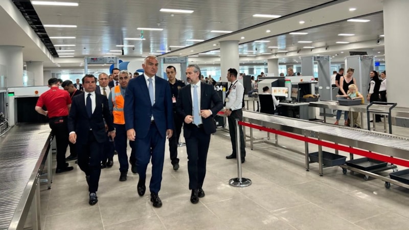 Mehmet Nuri Ersoy: Antalya'da bu yıl hedef 18 milyon yabancı ziyaretçi