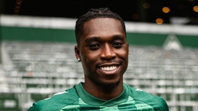 Werder Bremen, Derrick Köhn ile ilgili kararını verdi