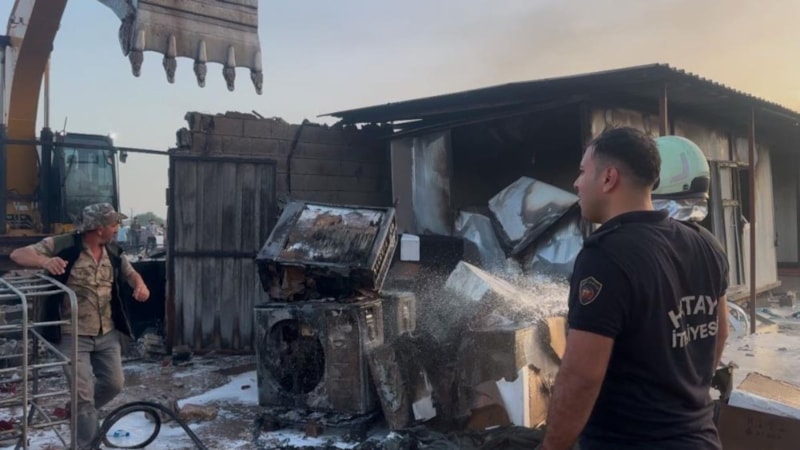 Hatay'da şantiye yatakhanesinde yangın