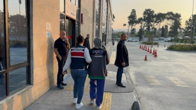 İzmir'de PKK operasyonunda 4 kişi gözaltına alındı
