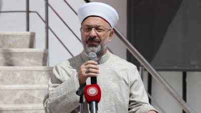 Ali Erbaş'tan yapay zeka yorumu: Bazı zekaları geride bırakmış durumda