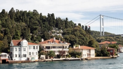 Yalıda oturmak o hastalığa sebep oluyor...