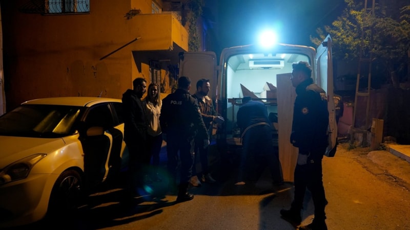 İstanbul Ümraniye'de başından silahla vurulan kadın can verdi