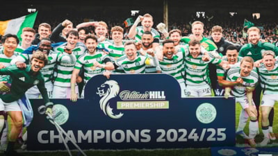 Celtic, art arda 4. kez şampiyon oldu