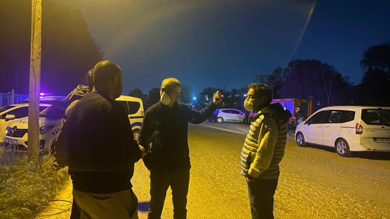 Kocaeli'de mahalleyi koku sardı, ekipler alarma geçti