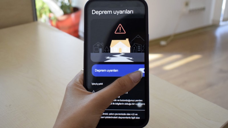 Deprem sonrası yeni tehlike: Sahte 'deprem uyarı' uygulamalarına dikkat