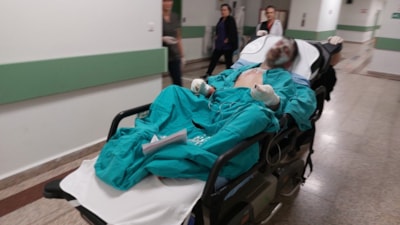 Samsun'da yaktığı ateşe tiner döken genç ağır yaralandı