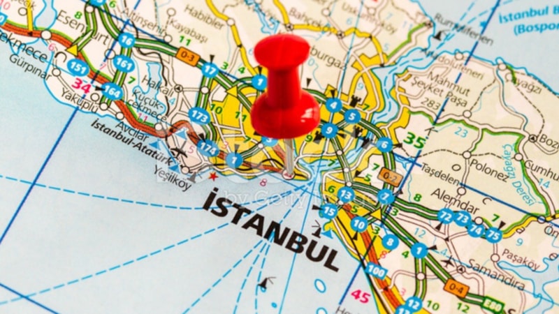 İstanbul’a pazartesi günü kuvvetli geliyor… Saat verildi: Bu bölgelerden uzak durun