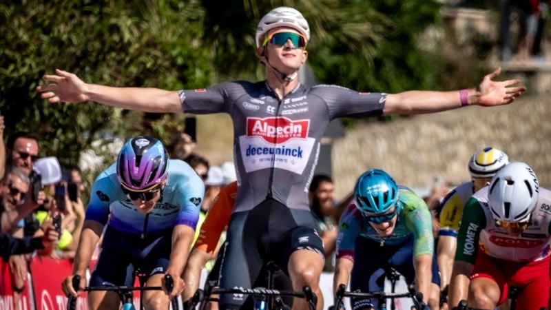 60. Cumhurbaşkanlığı Türkiye Bisiklet Turu'nda Kemer - Kalkan etabının galibi Tibor Del Grosso