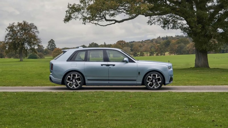 Rolls Royce, özel üretim Cullinan Daisy modelini tanıttı