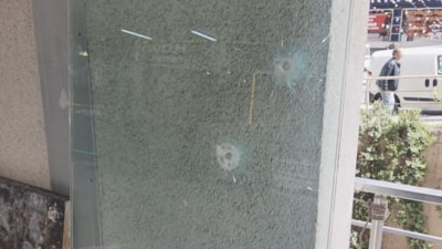 İstanbul'da yaptırdığı dövmeyi beğenmedi: Dövme stüdyosuna kurşun yağdırdı