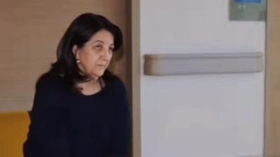 Sırrı Süreyya Önder yoğun bakımda: Pervin Buldan hastaneden ayrılmıyor
