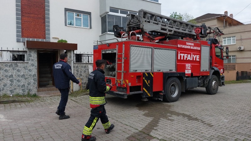 Samsun'da yangında dumandan zehirlenen bir kişi hayatını kaybetti