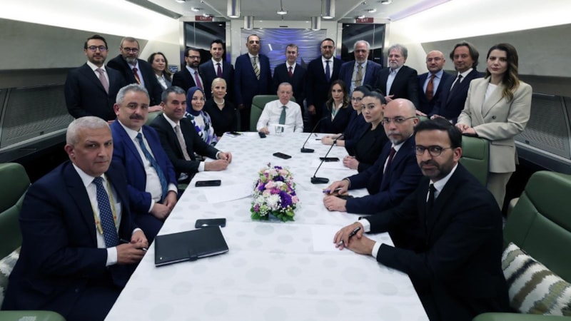 Cumhurbaşkanı Erdoğan: Eskiden ayıplı iş yapanların gözlerine bant çekerlerdi