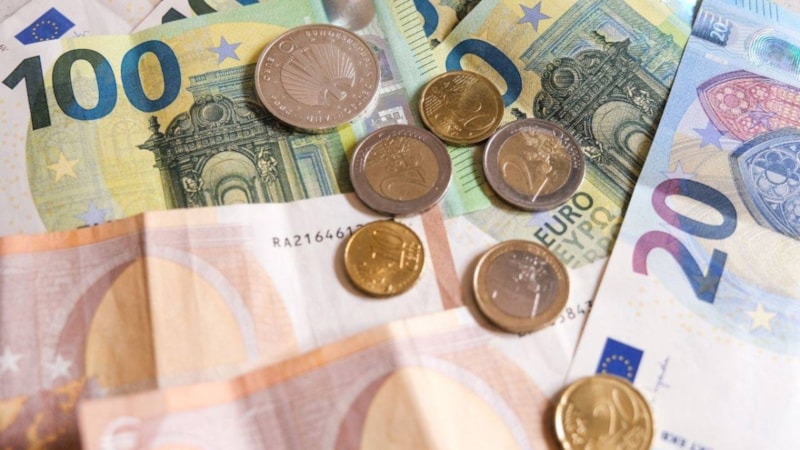 Cüzdanında olanlar dikkat: Bu paralar tamamen geçersiz sayılacak!