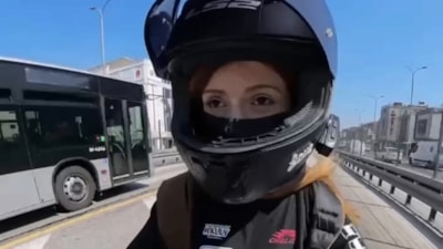 Avcılar'da motosikletiyle metrobüs yoluna girdi: Navigasyon yanılttı