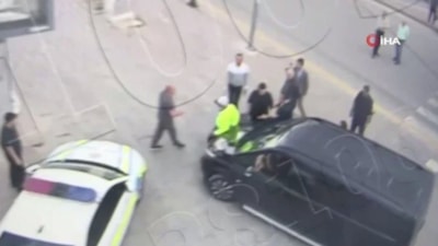 CHP’li Adnan Beker’in şoförü, aracı polis ekiplerinin üzerine sürdü