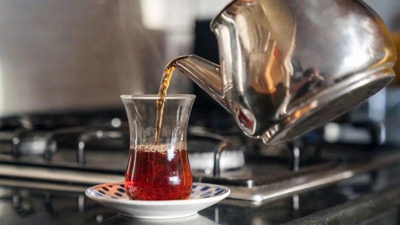 Bu çaydanlıktan çay içen yandı: “Kullanmayın” çağrısı