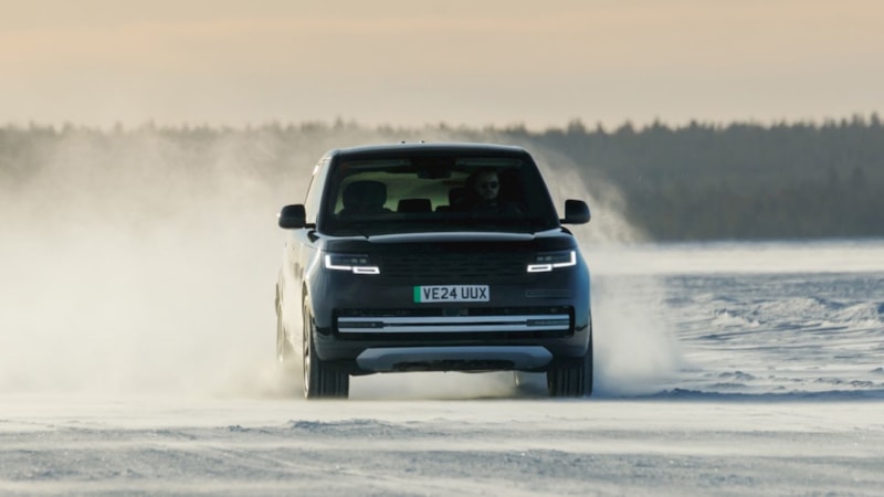 Elektrikli ilk Range Rover kameralara yakalandı