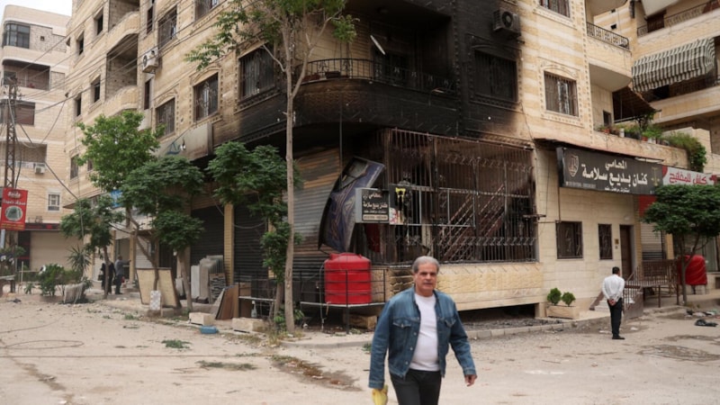 İsrail, Suriye Devlet Başkanlığı Sarayı'nın yakınını vurdu