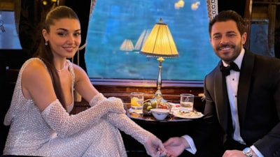 Hande Erçel ile Hakan Sabancı'dan mutluluk pozu