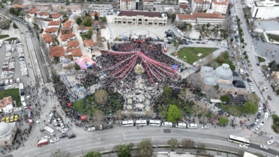 Özgür Özel'in Konya'da miting yaptığı alan boş kaldı