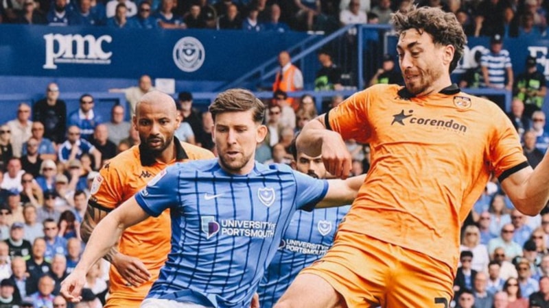 Hull City, İngiltere Championship'te kaldı