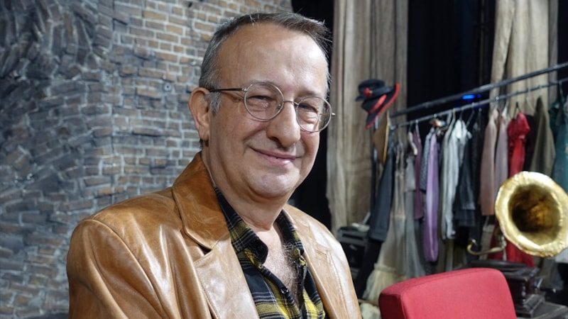 Adile Naşit'in yeğeni Naşit Özcan, hayatını kaybetti