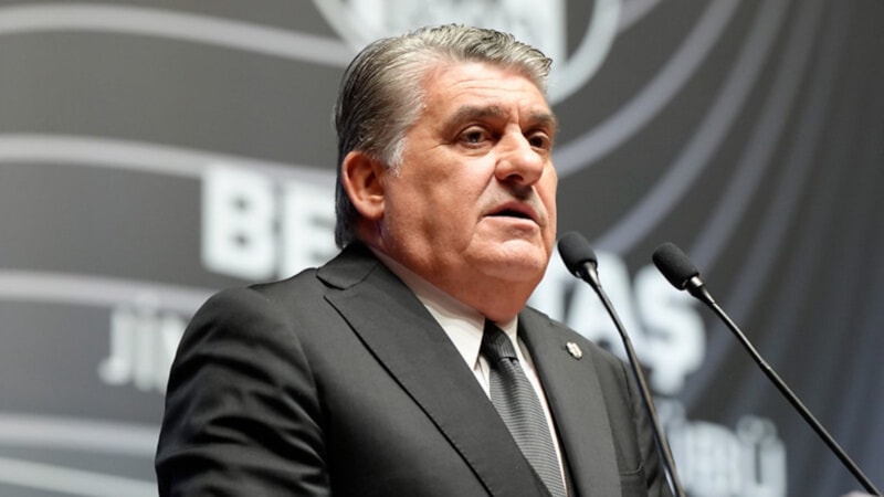 Serdal Adalı, takımı ve teknik heyeti tebrik etti