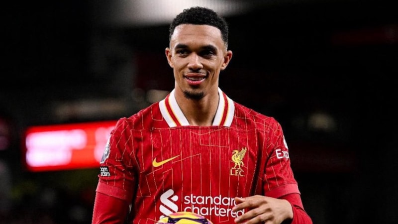 Trent Alexander-Arnold, Liverpool'dan ayrılacağını açıkladı