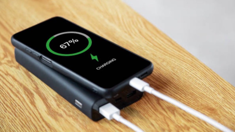 Alev aldı, alarm verildi: O şarj cihazı geri toplatılıyor