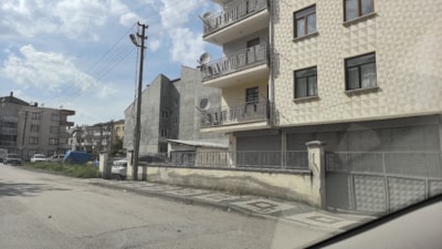 Bursa'da 6 yaşındaki çocuk balkondan düştü
