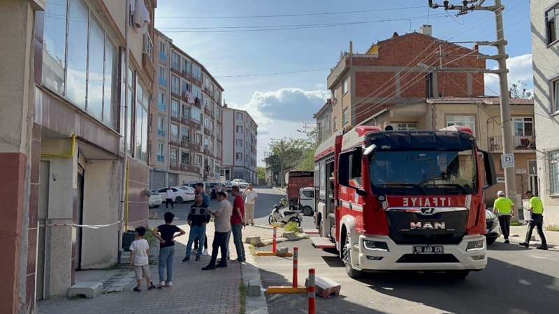 Tekirdağ'da tamir ettiği arabasının altında kaldı