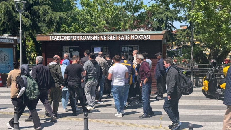 Trabzonspor - Galatasaray maçının biletleri satışa çıktı