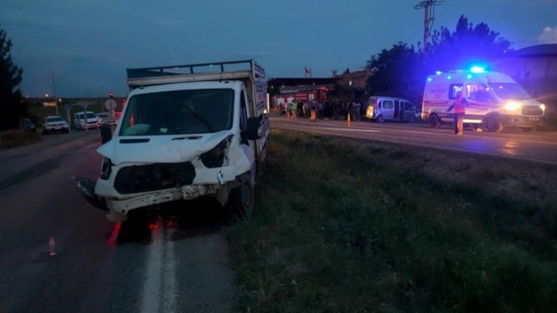 Siirt'te kamyon ile kamyonet çarpıştı: 6 yaralı