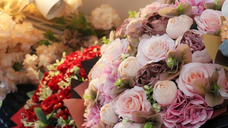 Antalya'da çiçekçilerde Anneler Günü hareketliliği