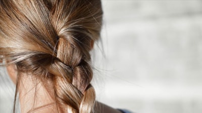 Saç tellerini kalınlaştıran kür: 30 dakika bekletin...