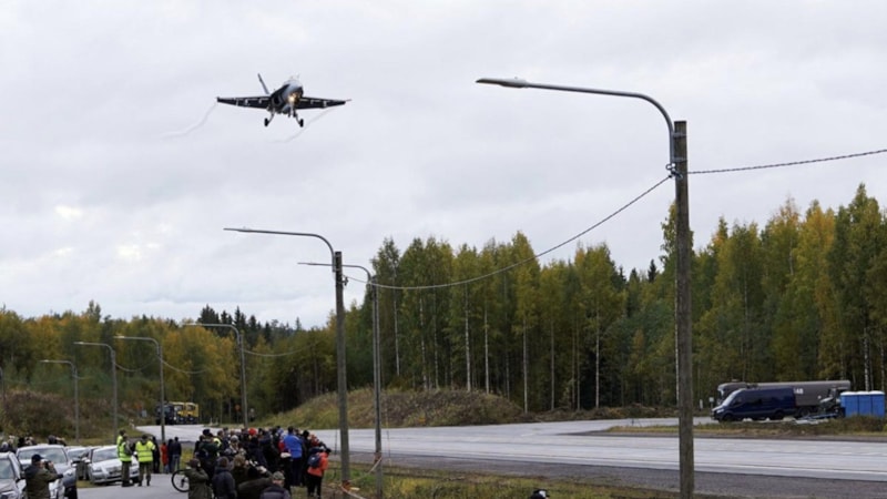 Finlandiya'da orduya ait savaş uçağı düştü