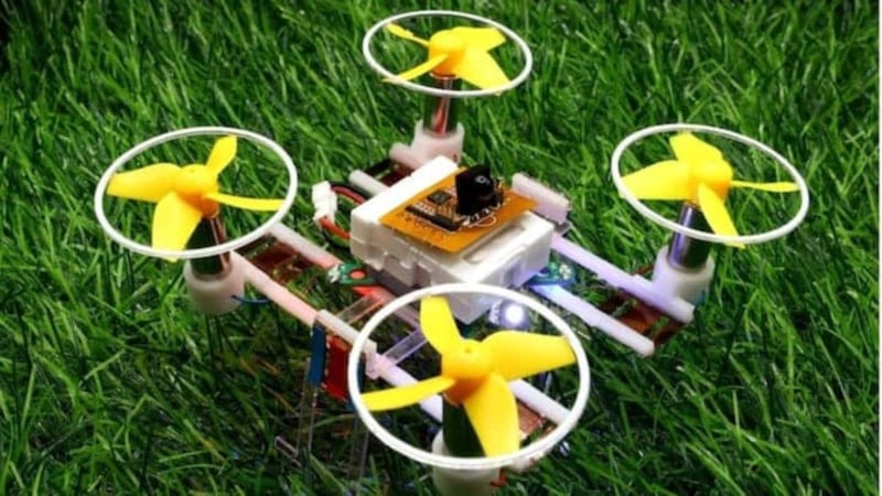 Dünyanın en küçük ve en hafif kablosuz robotu şekil değiştirebiliyor