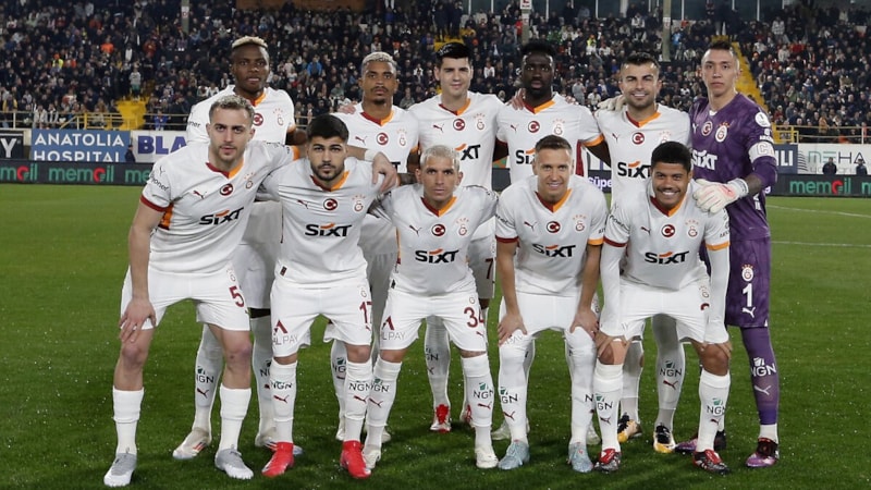 Deneyimli oyuncuları Galatasaray'ı şampiyonluğa taşıyor