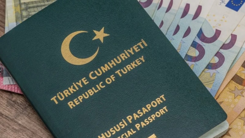 Meclis'e sunuldu... Kabul edilirse o meslek grubuna Yeşil Pasaport hakkı geliyor