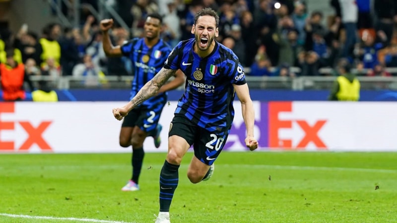 Hakan Çalhanoğlu, UEFA Şampiyonlar Ligi finalinde ilk peşinde