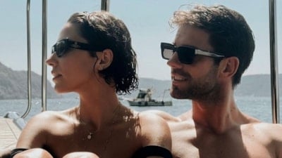 Zeynep Bastık ve Serkay Tütüncü ilişkilerinin 1. yılını kutladı