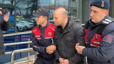 Zonguldak'ta kasiyerin başörtüsüne laf eden öğretmen: Davadan beraat etti