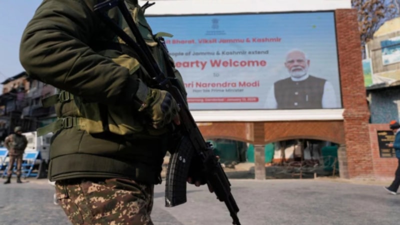 Hindistan'dan Pakistan açıklaması: Askeri eylemlerine sert yanıt verilecek