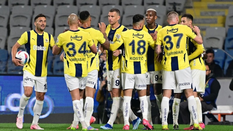 Fenerbahçe, Başakşehir'e 4 attı